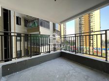 白沙大道 蓝鲸世界对面 龙光玖誉城 3房2厅 76万