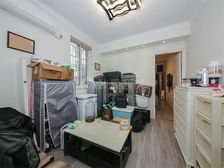 黄浦江边 东边套一房一厅 全明 楼层好 随时可以看房