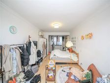 小区花园位置,三组合可用,满五年,诚意出售!