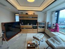 宝龙一城3室2厅2卫南朝向320.0万元/套出售