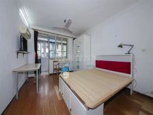 到6号轨交临沂新村站,5F钟,小区花园位置,看房有钥匙,便一