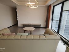 地铁2号线旁,房型好,精装修,接地气,南北通风