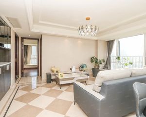 翡翠之星,西边套,洋房,开发商精装三房二厅二卫,户型方正