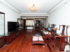 电梯三房,采光无遮挡,满五唯,一。价,格好谈。