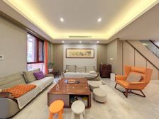 金地艺境一期别墅5室3厅3卫南朝向658.0万元/套出售