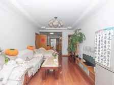 弘扬公寓 124.31平3居 南向精装修 着急出售 楼花位置