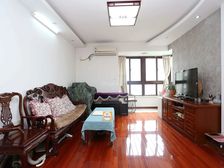 远香湖旁 精装双南纯边套 保养好中间楼层 位置佳 送部分家具