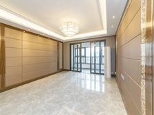 新出恒大御景 全新 精装修未住 随时看房 急卖