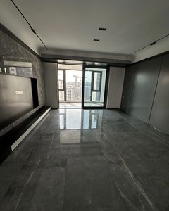 明湖悦府5室2厅3卫南朝向1088.0万元/套出售