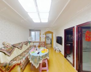 生活便利,近地铁,梅源电梯三居室