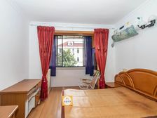 高楼层采光好,朝南正规一房一厅