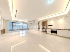 崂山壹号院,次新房,精装未住,低密小区,带车位!随时看房