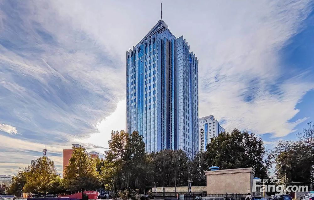 北三环新出特价房精装修浙江大厦紧邻地铁车位充足招租