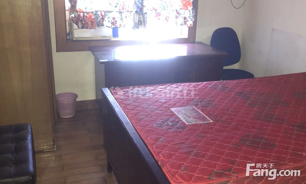 新体村小区租房,二室一厅,体育馆精装两室霸道出租,重庆沙坪坝三峡