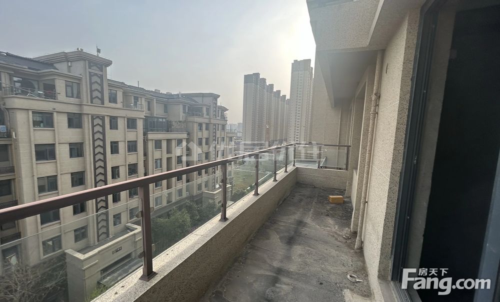 洋房带露台 三卧朝南 送15平方露台,洛阳老城道北联信熙园二手房 三室