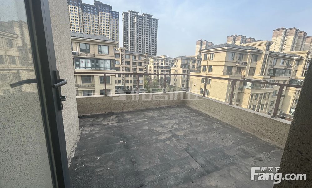 洋房带露台 三卧朝南 送15平方露台,洛阳老城道北联信熙园二手房 三室