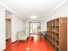 双轨交位置好、带超大花园、配套齐全、双子塔脚下,交通便利,