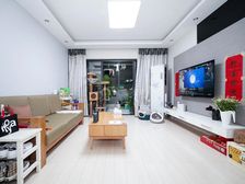 楼层好.位置佳.房东自住.家具家电齐全领包入住.位置安静