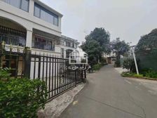 真实房源 带300平大花园 青秀山下 大自然花园别墅 7房