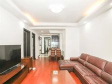 象屿鼎城开发商装修 满五V一 交通便利 川中南学Q浦东2梯队