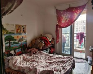 东邑阳光2室2厅1卫南朝向80.0万元/套出售