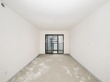 在20多楼,业主很诚心,看中可谈,欢迎看房,苏州湾景苑