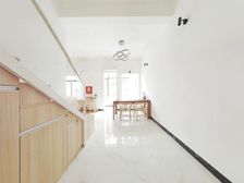 市委旁边 本部无占用 南向通风采光好 安静舒适 阳光灿烂