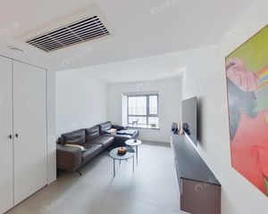 华业玫瑰郡08年,中楼层,豪华装修,满五,可拎包入住