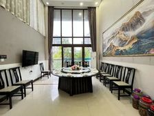 东盟洋房 大平层带中空大厅 精装业主急售 价格可谈