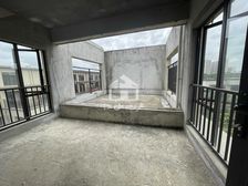 江南区《新希望锦樾府》 独栋别墅价格美丽送露台和花园