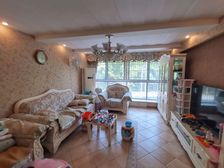 关爱小区南区3室2厅3卫南朝向178.0万元/套出售