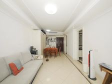 中南世纪城北区精致小户型一室两厅带阳台可拎包入住