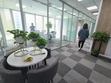 上实208平精装苗岭路口采光好