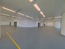 特价99元出租!12个月免租期!地铁口100米!临近地铁口!