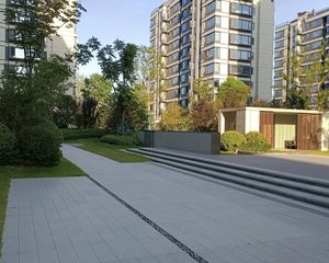 保利天悦3室2厅2卫南朝向200.0万元/套出售