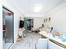 老客户委托,跌价50w急卖,婚房装修28万,可拎包,可议价