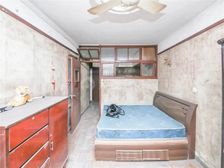 近世纪大道附近,边套全明户型,低楼层,上下楼方便,随时看房