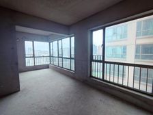 西大商圈 地铁1/5号 小区带泳池,健身跑道