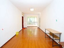 原香漫谷三区,次新小区电梯房,2居室,南向,交通便利。