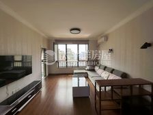 产权人2位。卖房只为出国。稀有高区3房。总价低。小区环境好。