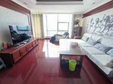 檀香湾140平南向240万带超大阳台看海 双气