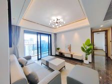 万科城市之光 户型方正 采光透风好 小区管理严格 南北通透