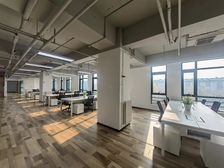 酒仙桥 东枫德必 618平 24空调 遗留精装 带家具