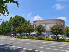 一铺一金库,代代摇钱树,无论是位置,还是都是不可估量的。