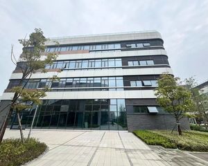 独栋出售 水电气三通 低物业 没有空调加时费 面积可组合