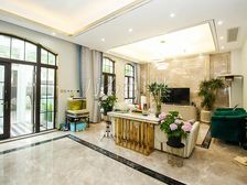 金科天玺5室4厅精装修