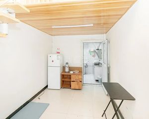 安交府学,内二层,有厨房卫生间,双证齐,临胡同单开门,诚售