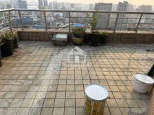 民主路|带空中露台的房子|单价总价都便宜|市中心看人民公园