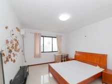 阳光龙庭 4室1厅 简装修出售价格可谈