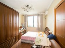 世博长清站7.13号+电梯中间楼层+通风采光佳+看房方便